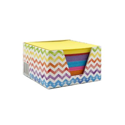 8x8 cm Karışık Renkli Blok Not – 500 Yaprak Pratik Kare Not Kağıdı
