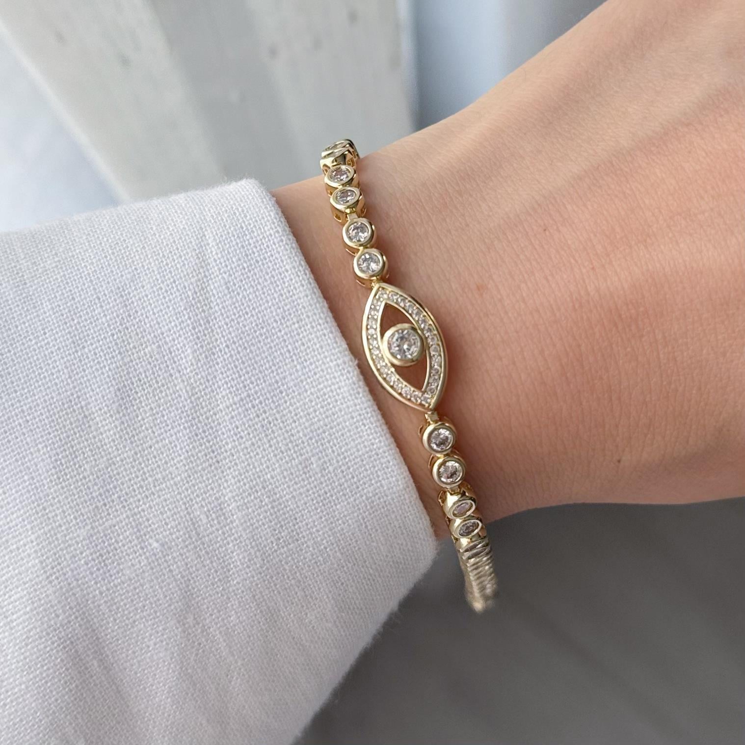 Çelik Taşlı Eye Bileklik