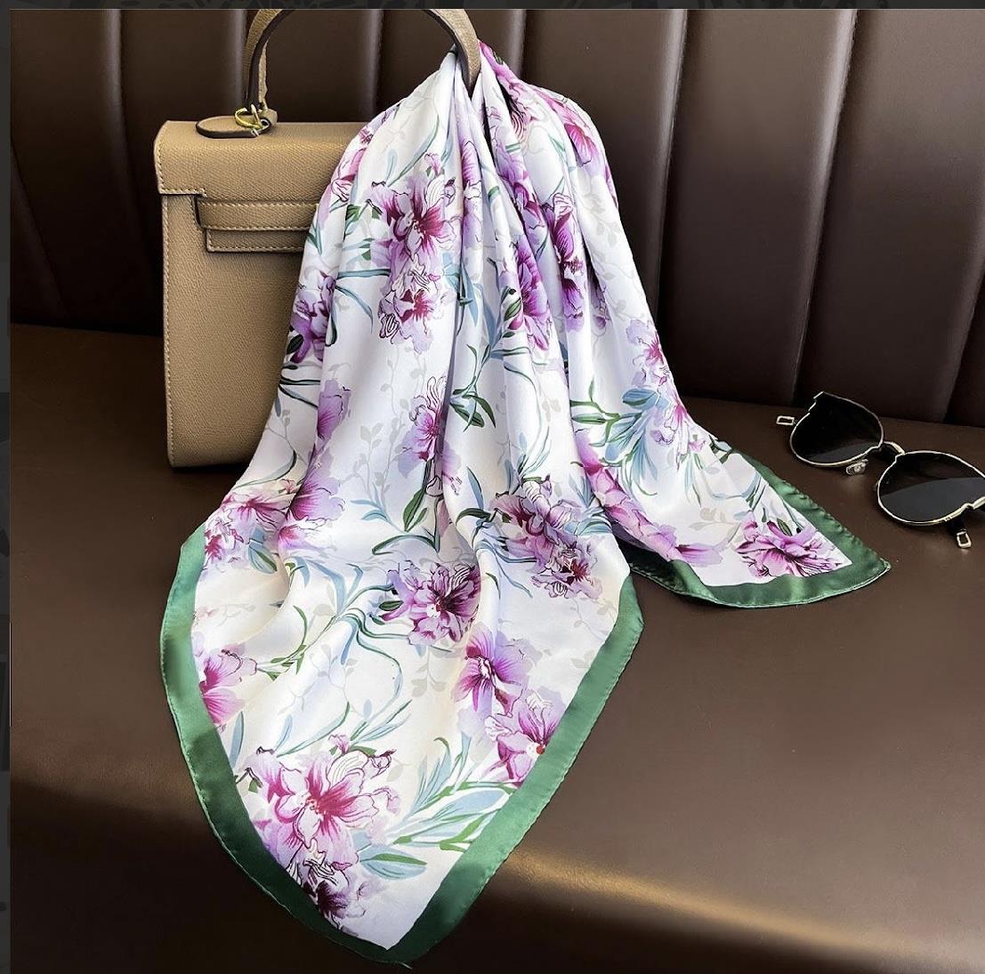 Desenli Şal-Fular 70x70