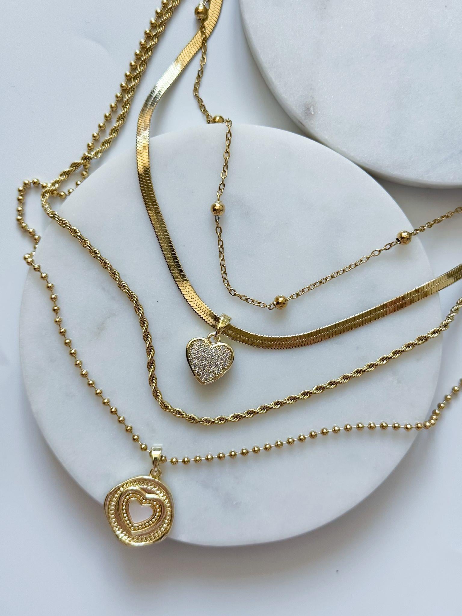 Çelik 4lü Kolye Seti