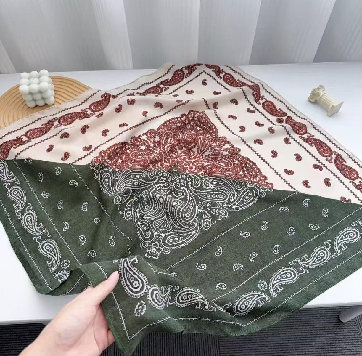 Desenli Şal-Fular 70x70