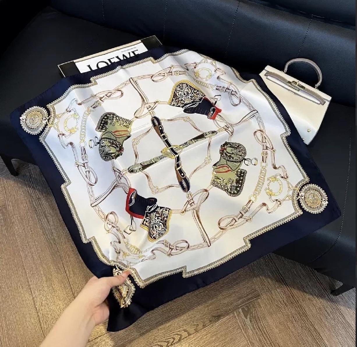 Desenli Şal-Fular 70x70