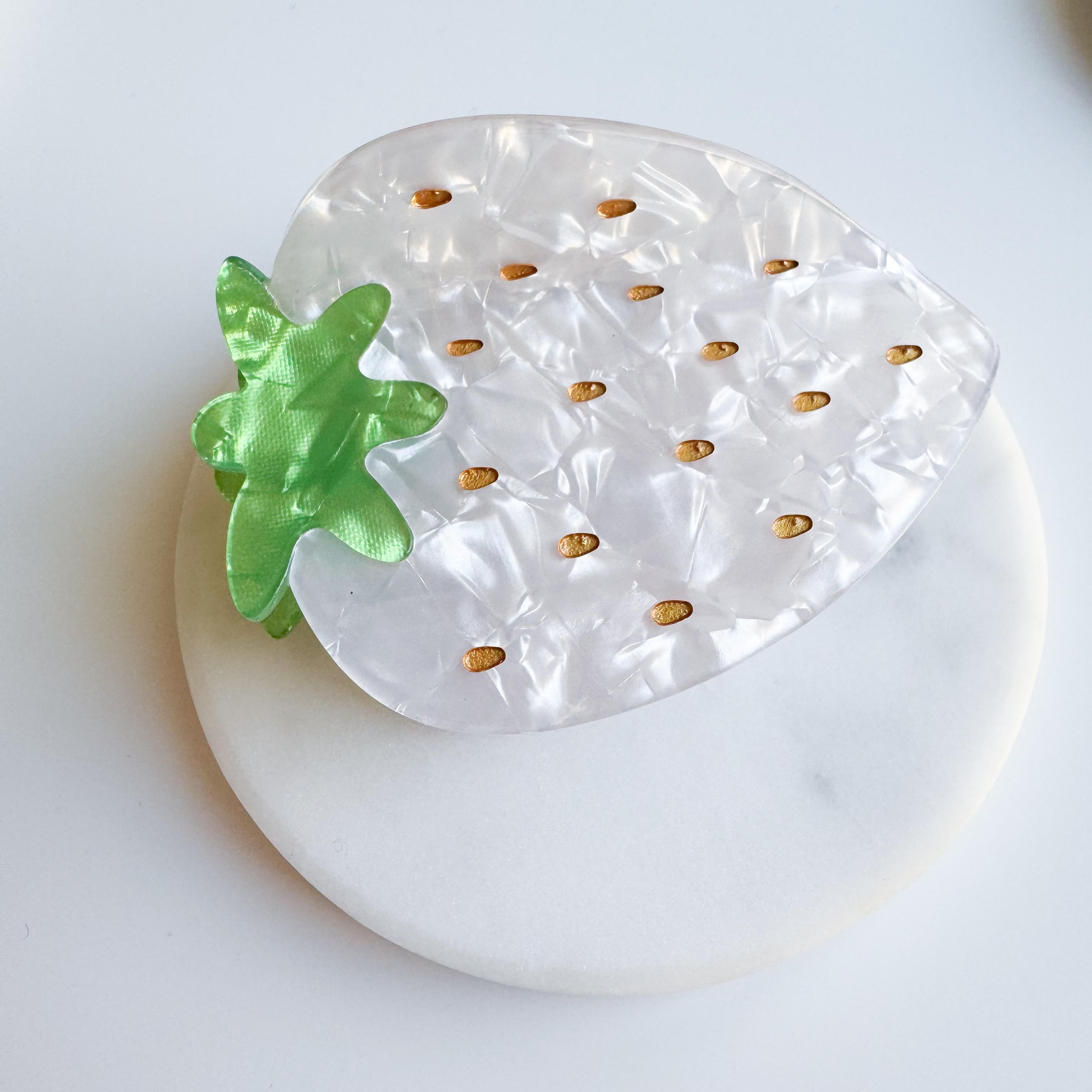 Kemik Çilek Mandal Toka