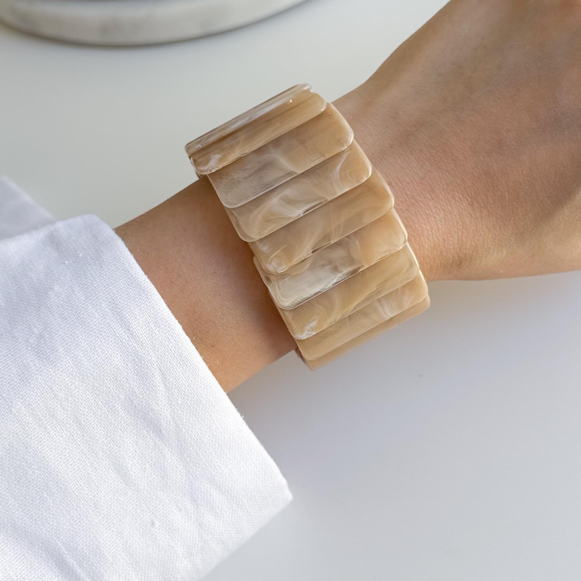 Kemik Lastikli Bileklik