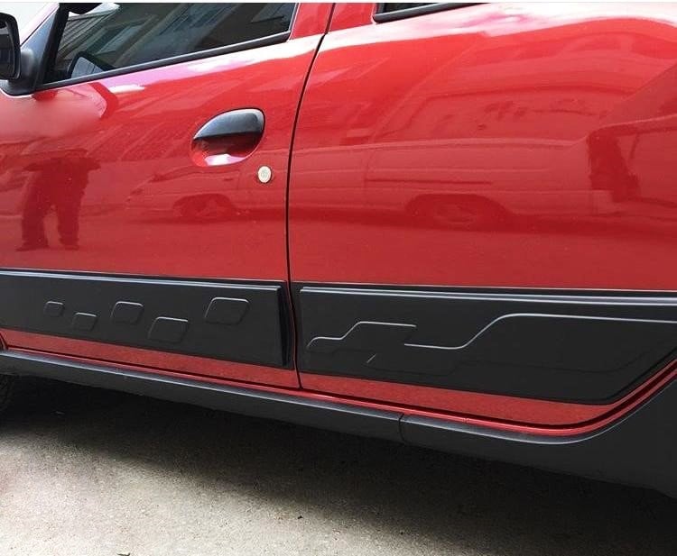 DACIA SANDERO KAPI DODİK