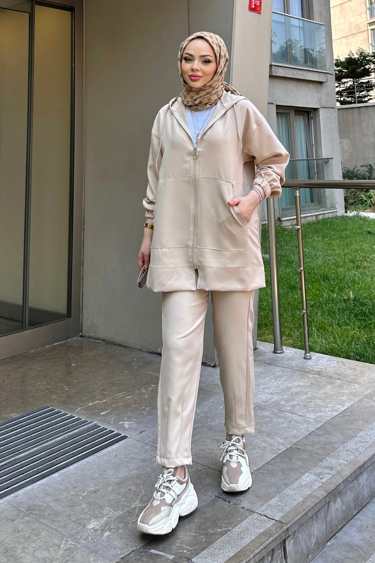 Fermuarlı Takım BEJ