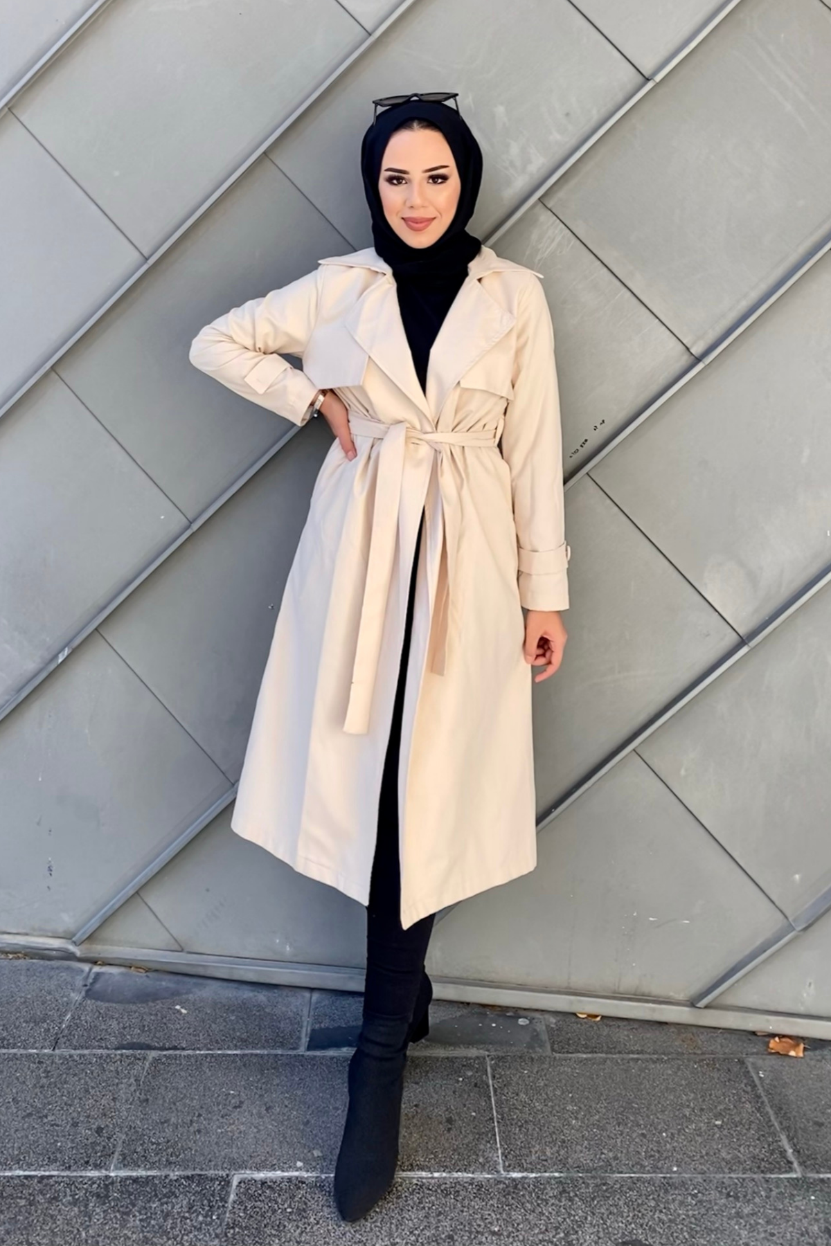 Hena Kol Düğme Detaylı Trenç BEJ