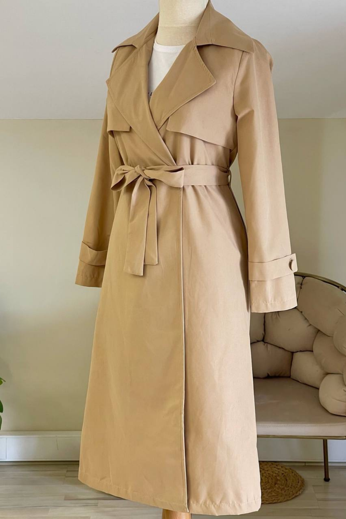 Hena Kol Düğme Detaylı Trenç CAMEL