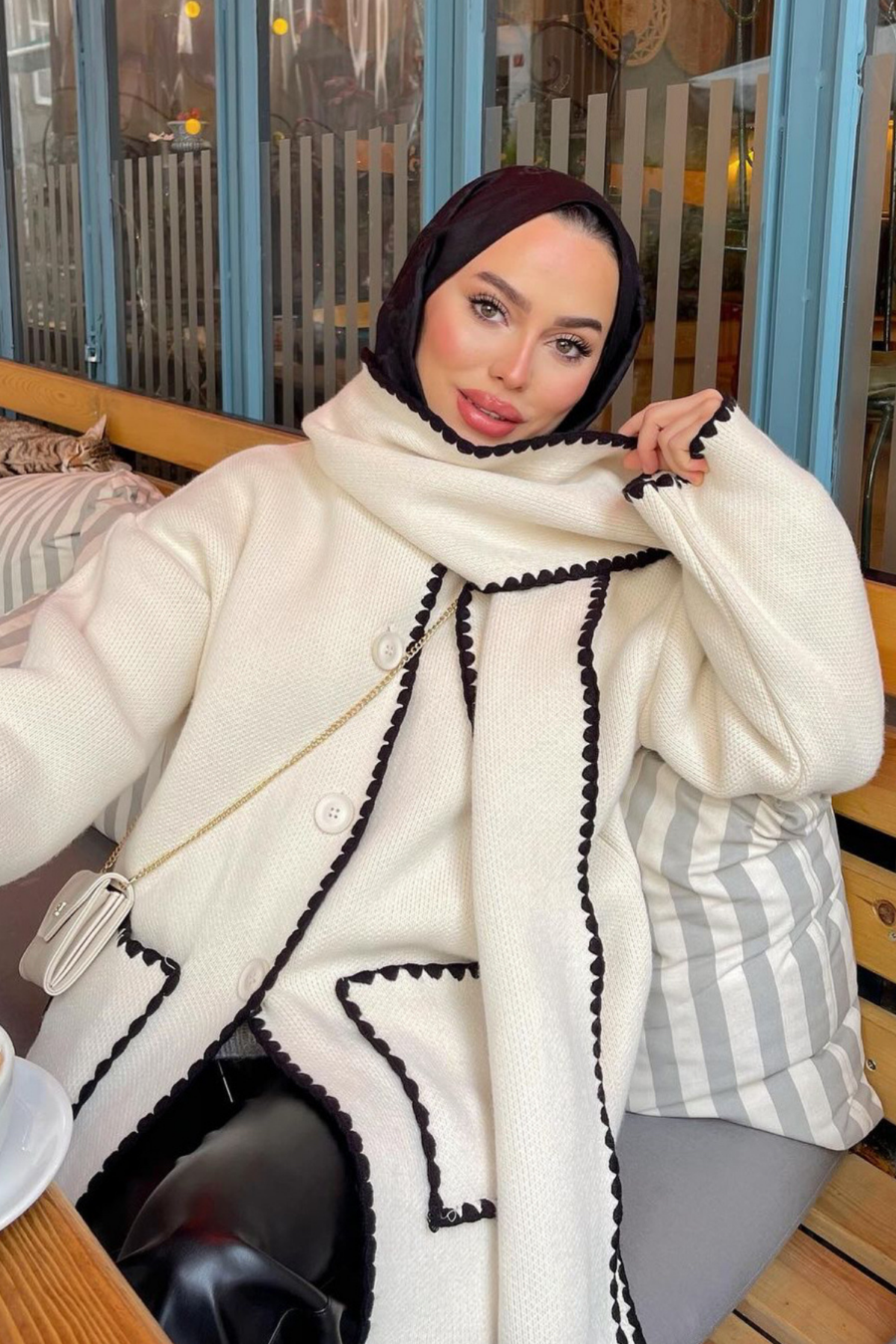 Pinterest Atkılı Kaşe Kaban BEYAZ