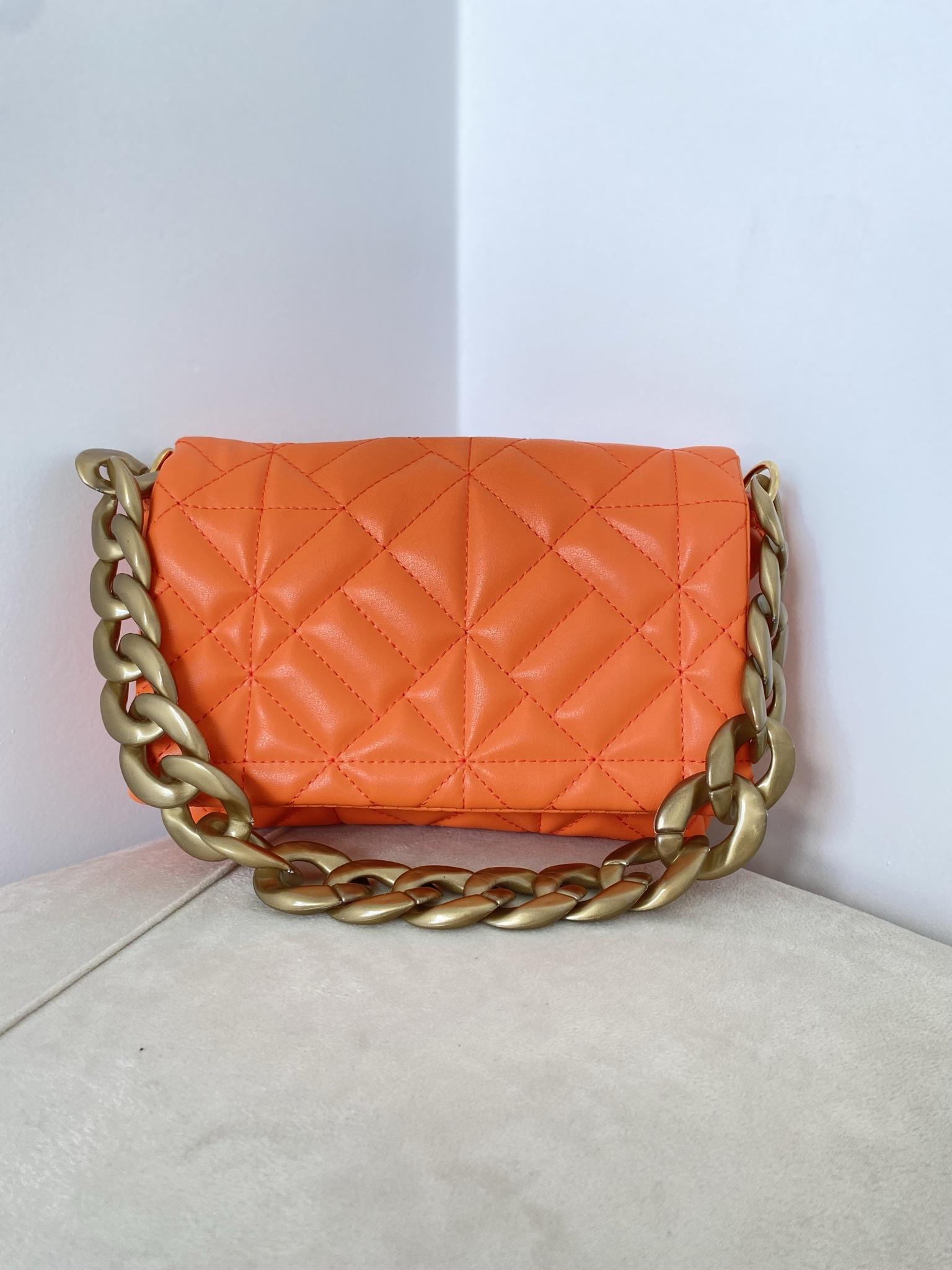 Zincirli Kapitone Çanta Turuncu