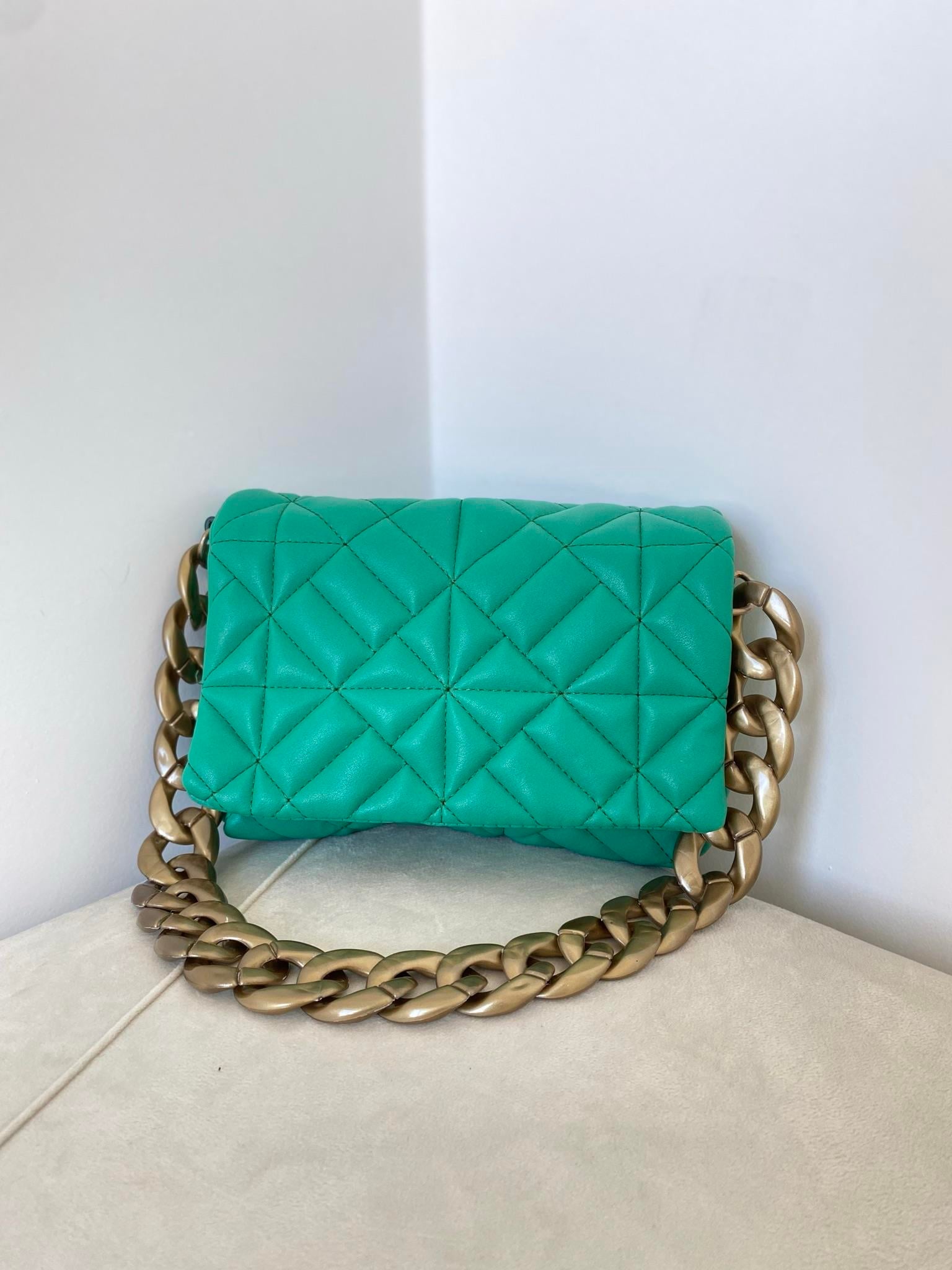Zincirli Kapitone Çanta Yeşil