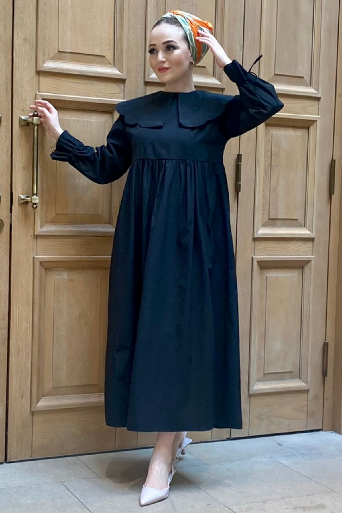 Bebe Yaka Kol Sıkmalı Poplin Elbise SİYAH