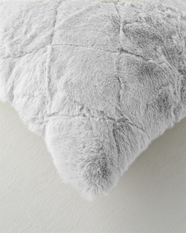 Soft Touch Rabbit Peluş Kırlent Kılıfı 45x45 cm Gri