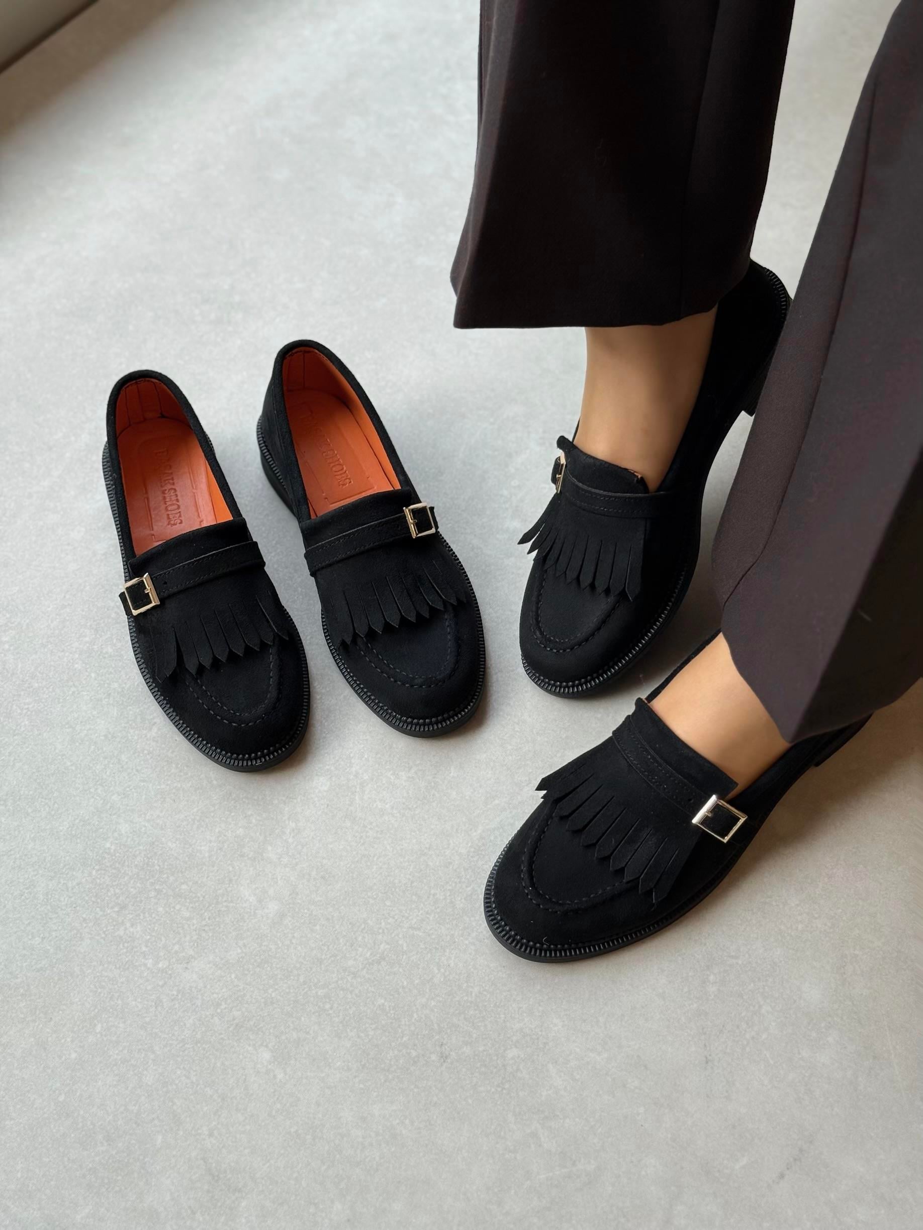 Jesy Püsküllü Toka Detaylı Siyah Loafer