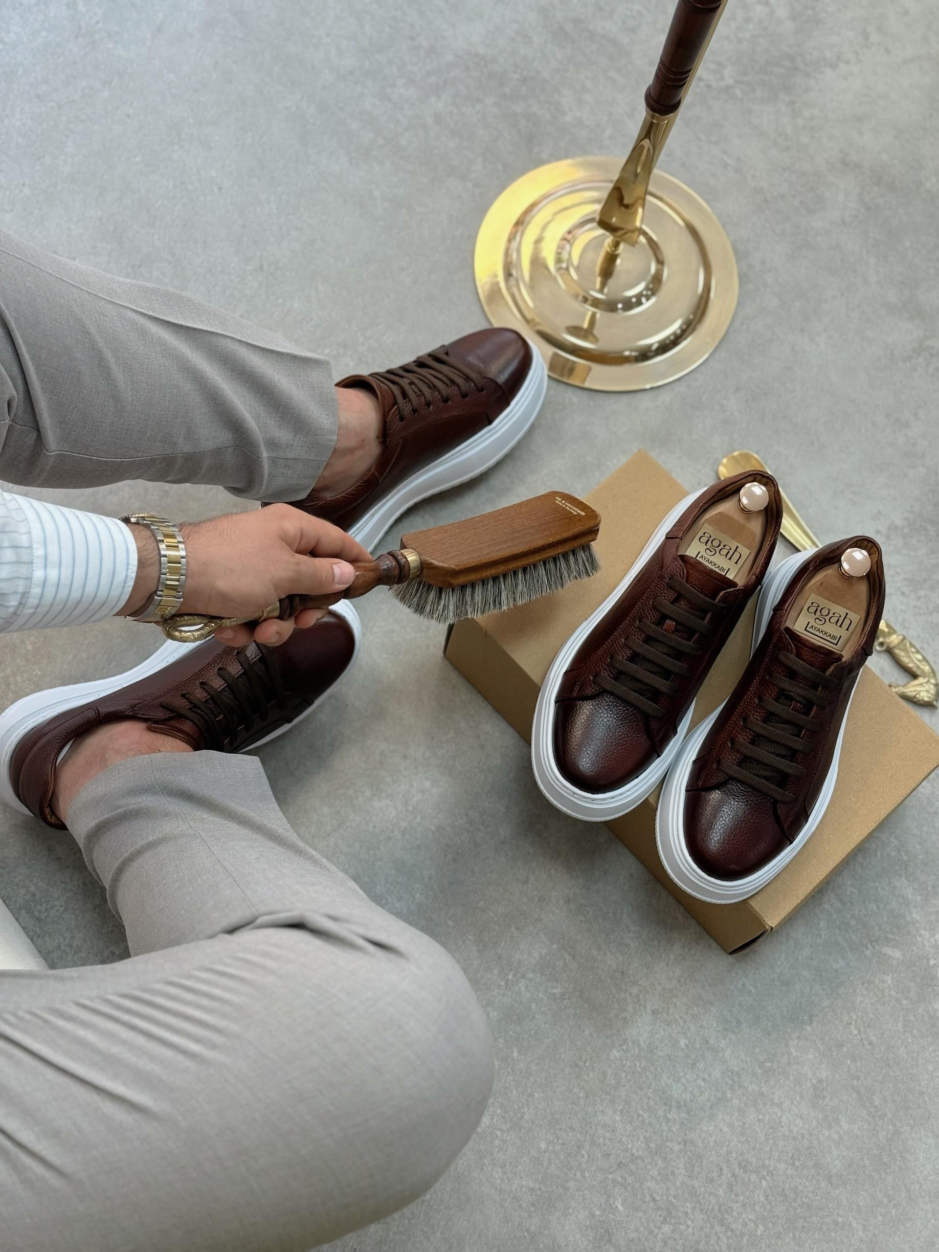 AGAH MODEL LOST TABA SNEAKERS