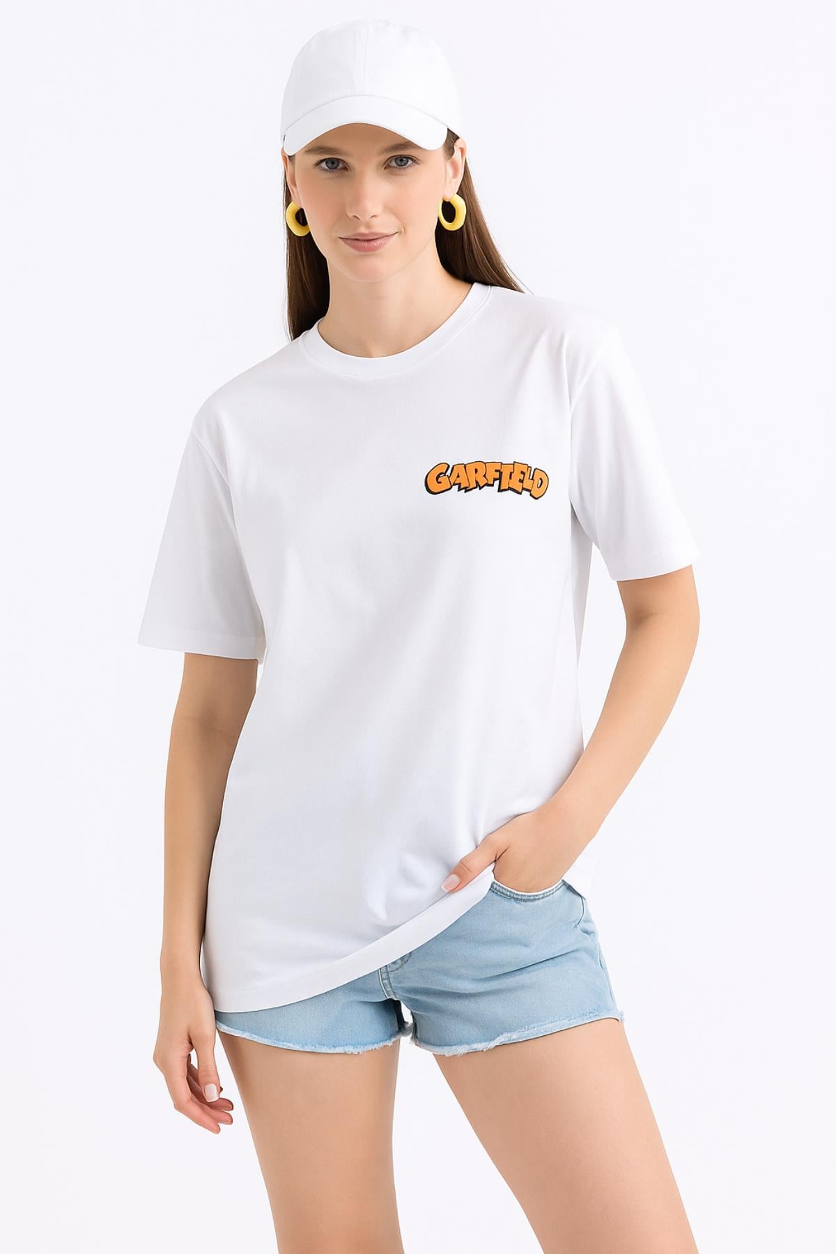 Arkası Garfield Famile Baskılı Tshirt