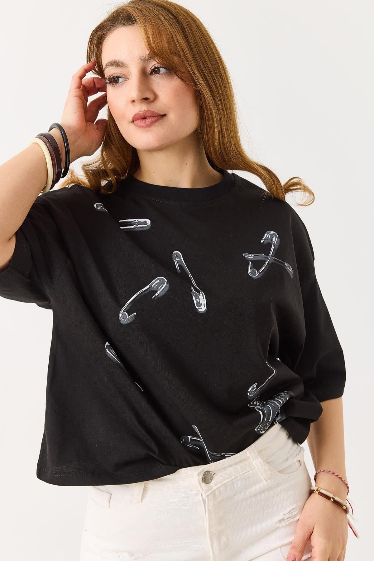 Ataş Baskılı Kısa Kollu Tshirt