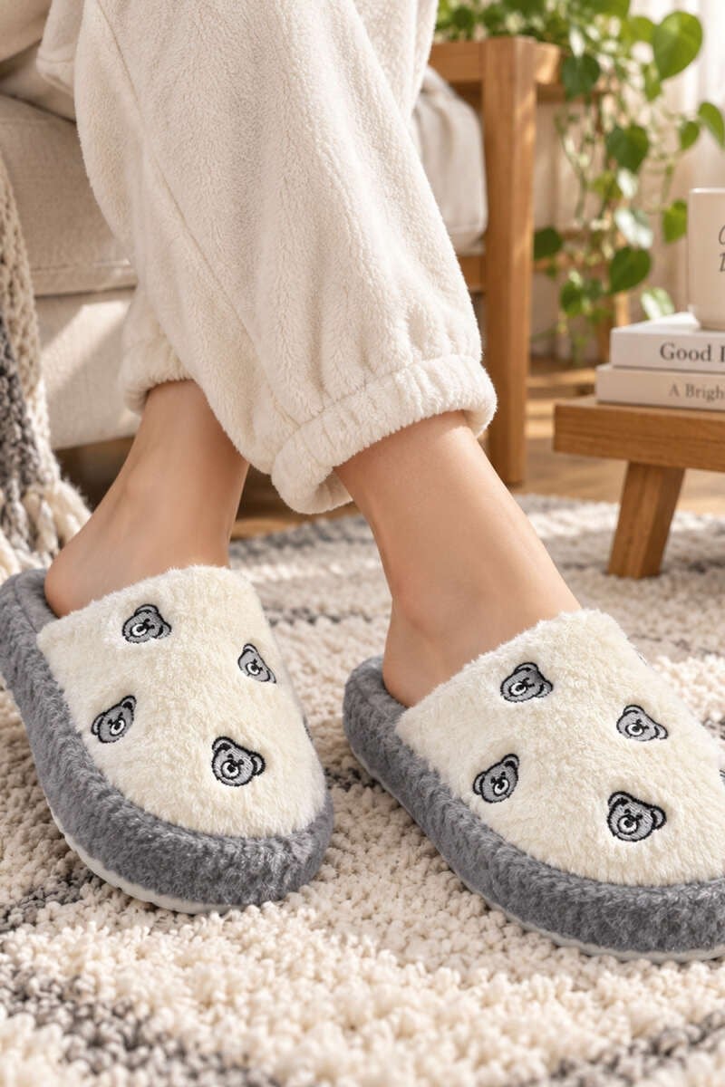 Ayıcık Figürlü Peluş Ev TerliğiKADIN EV TERLİĞİ VE PANDUF