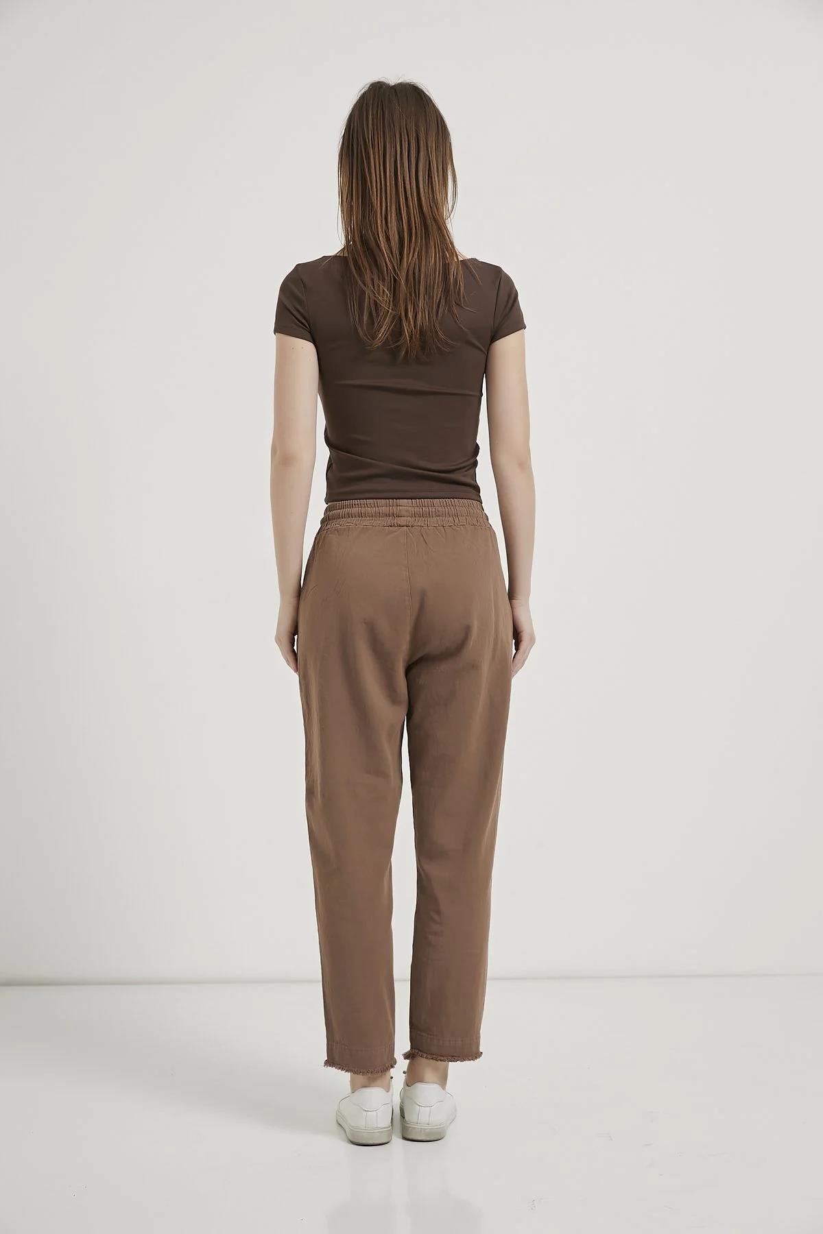 Beli Lastikli Paça Püsküllü Pantolon