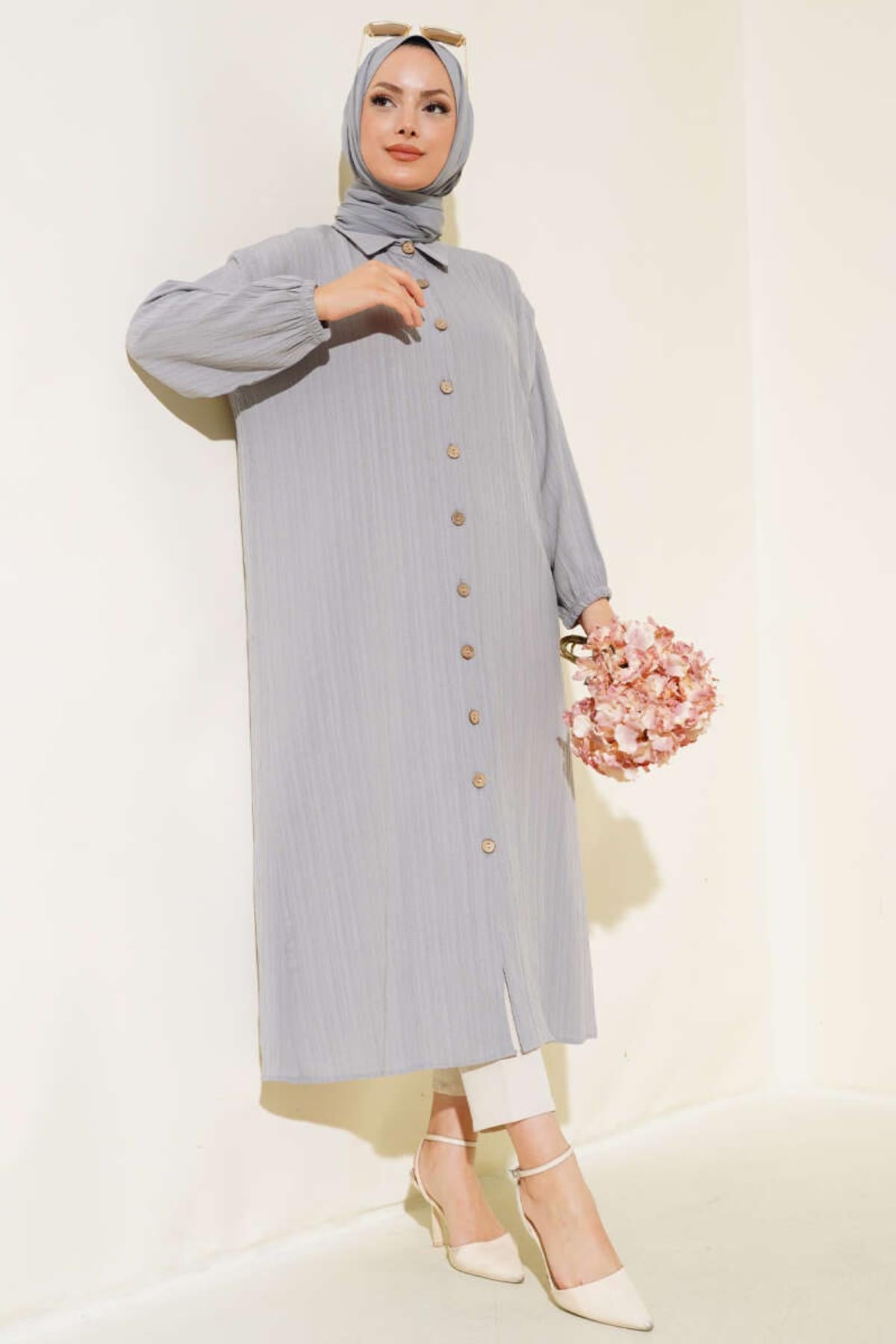 Boydan Düğmeli Uzun Gömlek