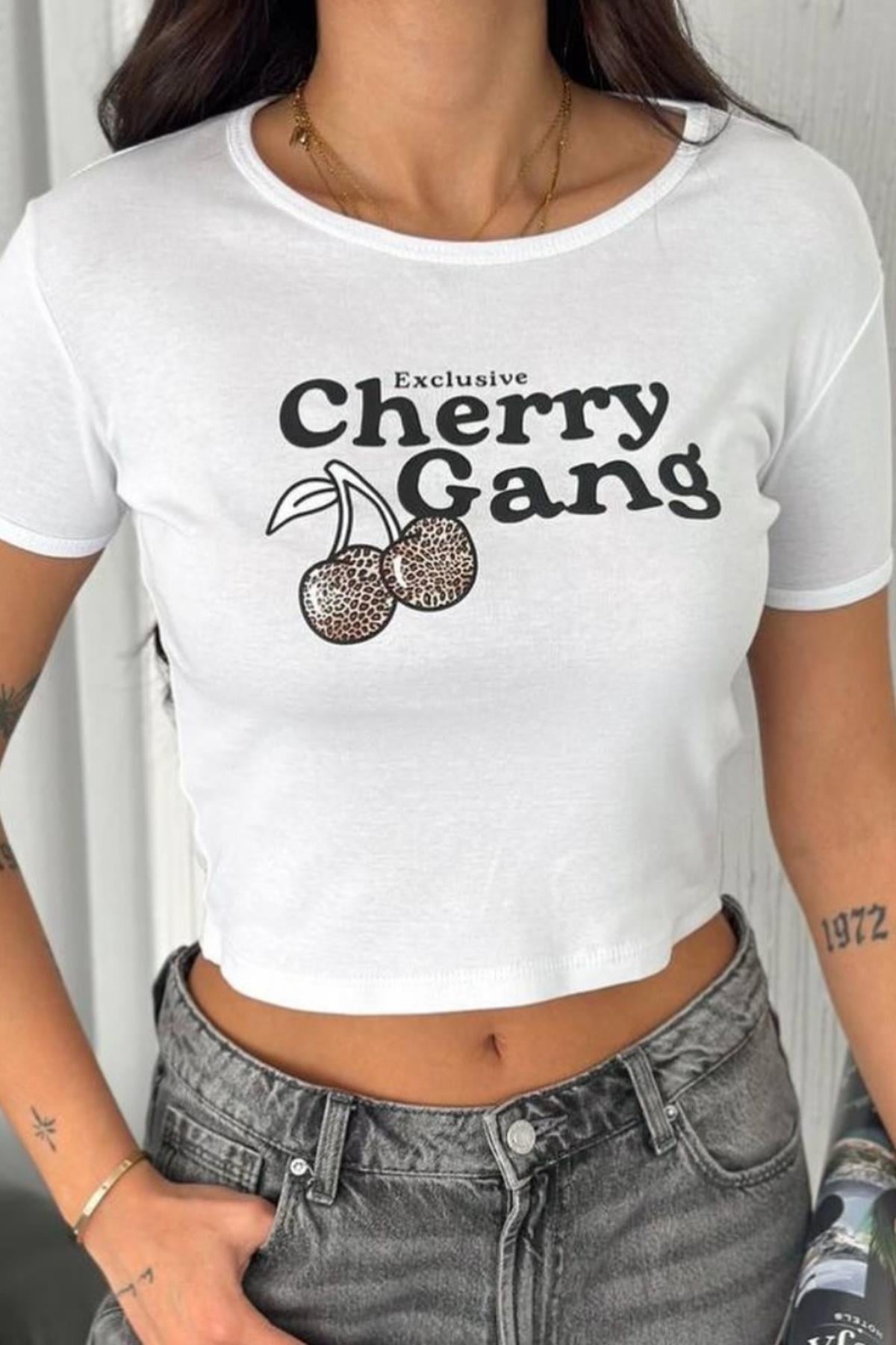 Cherry Gang Baskılı Crop Tshirt
