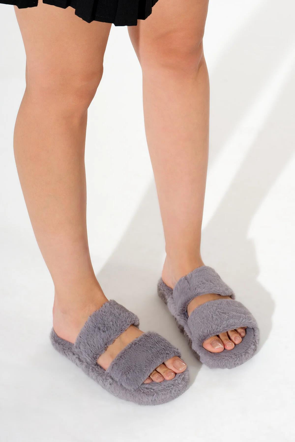 Çift Bantlı Peluş Ev Terliği