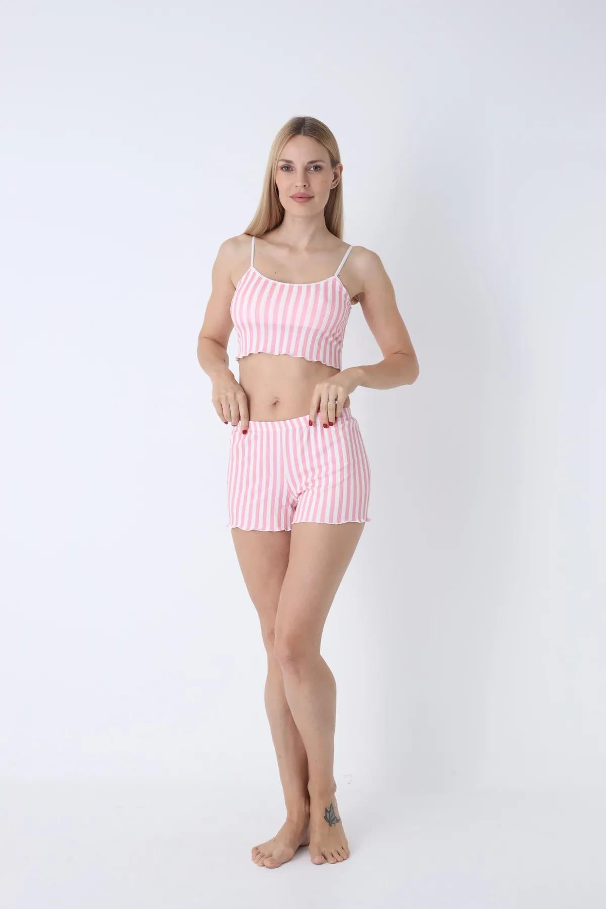 Çizgili Şortlu Pijama Takımı