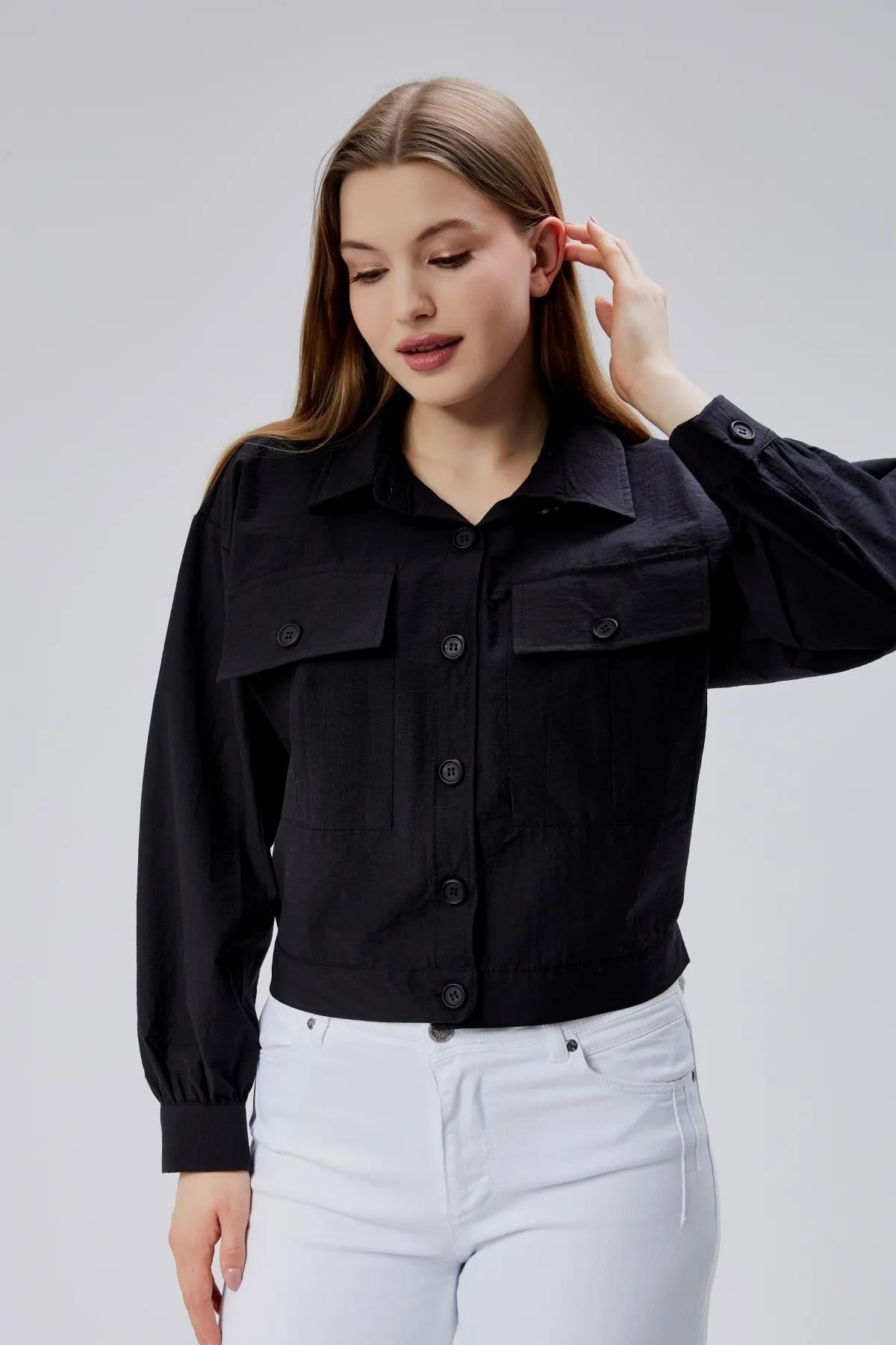 Düğmeli Crop Gömlek