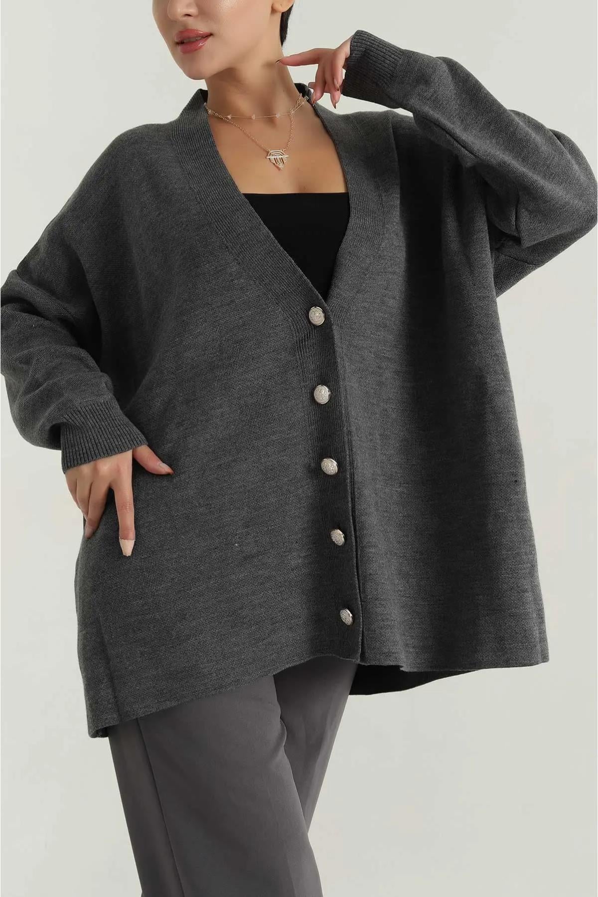 Düğmeli Oversize Triko Hırka
