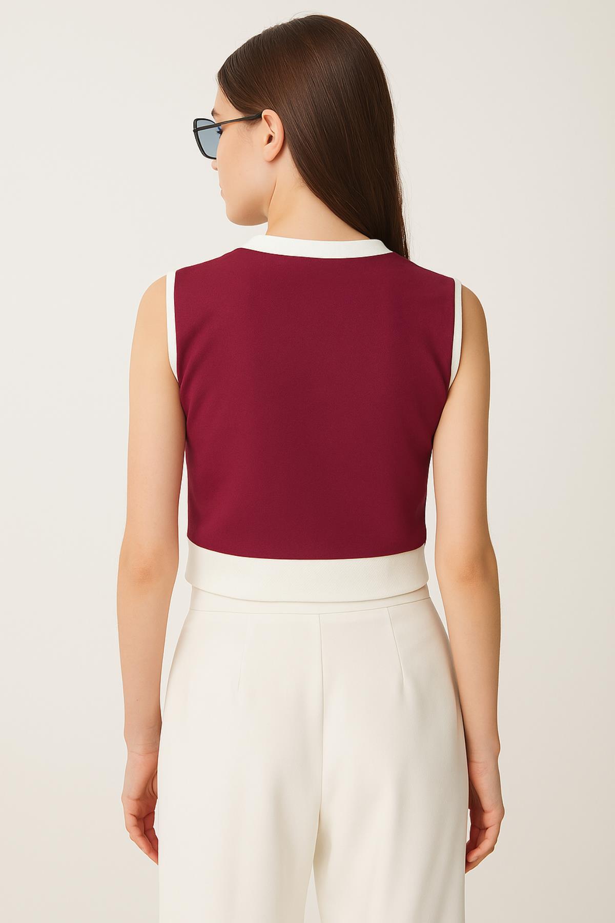 Düğmeli Süs Cep Garnili Crop Bluz