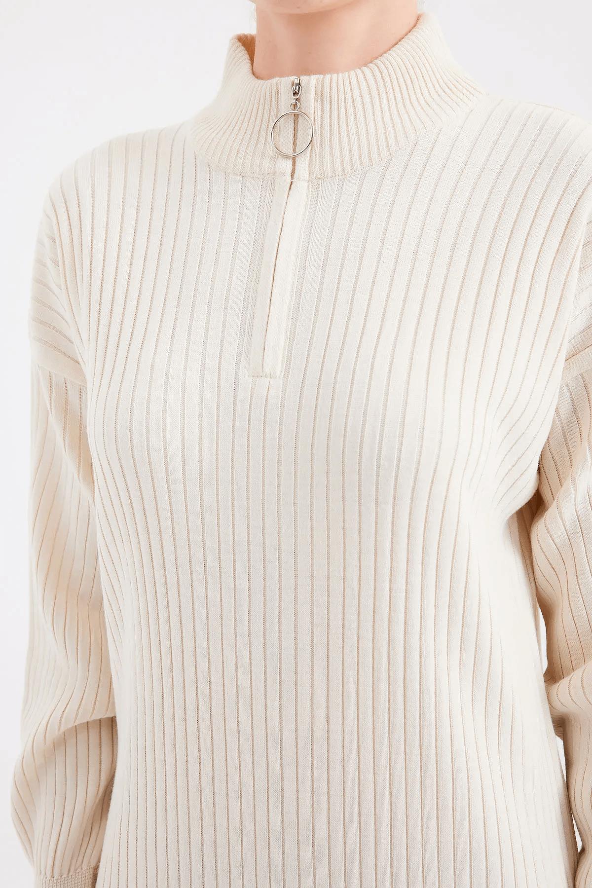 Fermuarlı Boydan Triko Elbise