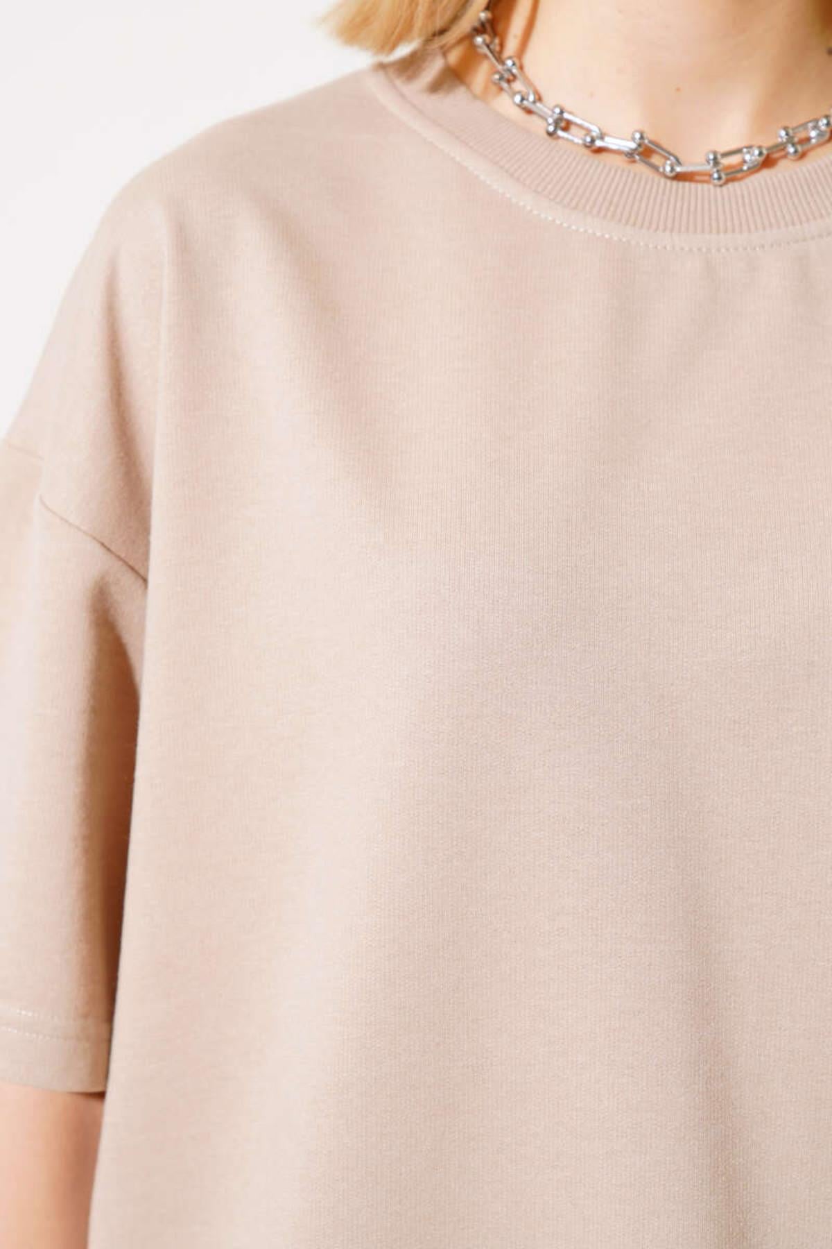 İki İplik Bisiklet Yaka Oversize Tshirt