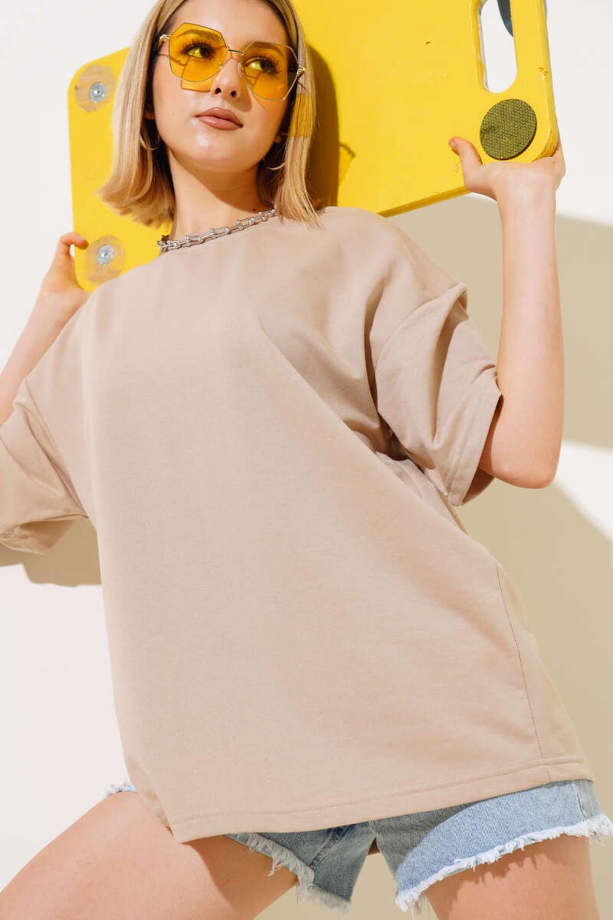 İki İplik Bisiklet Yaka Oversize Tshirt
