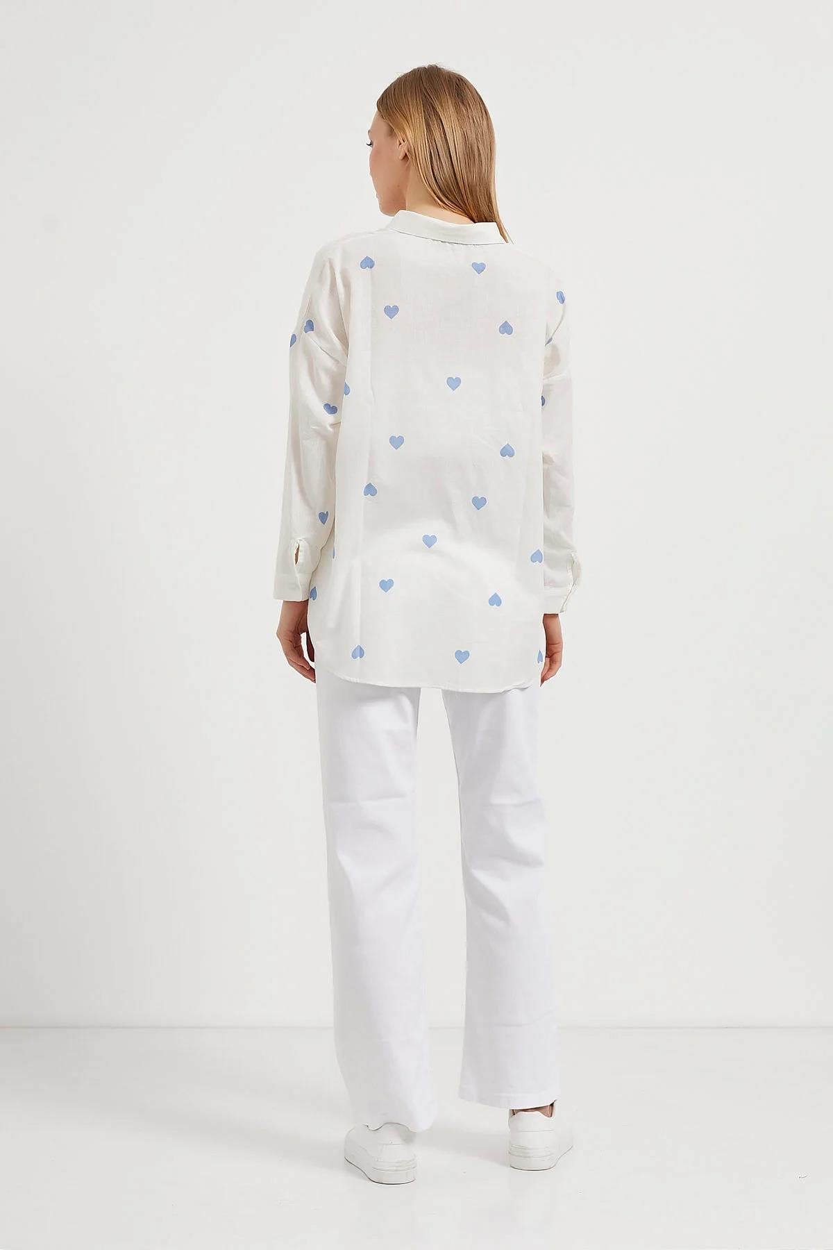 Kalp Baskılı Gömlek