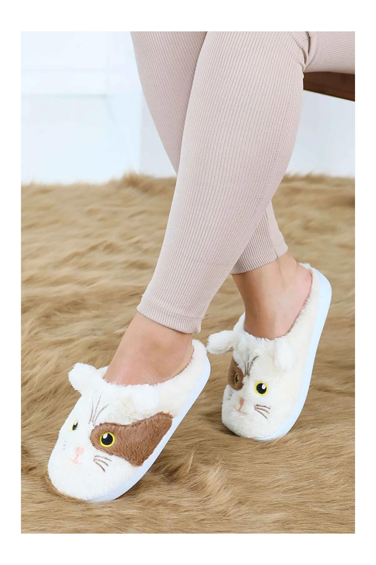 Kedi İşleme Detaylı Kadın Ev Terliği