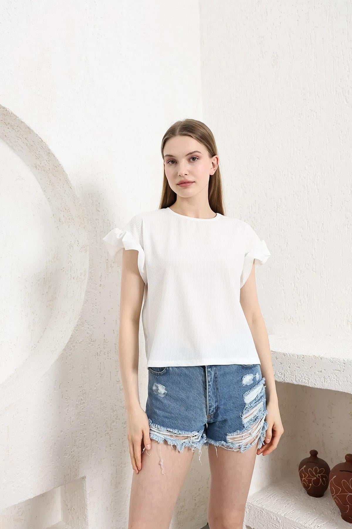 Kolu Fırfırlı Bisiklet Yaka Tshirt