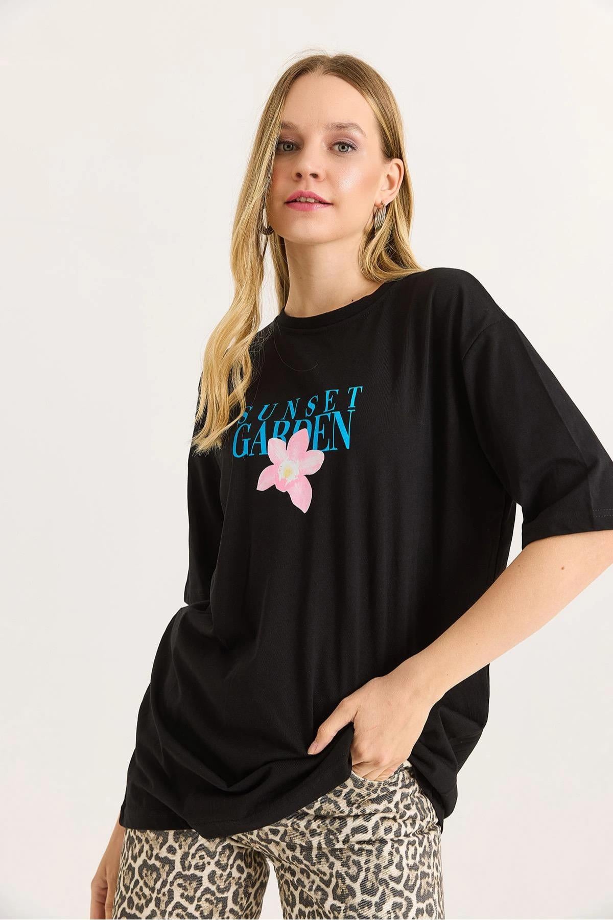 Önü ve Arkası Sunset Baskılı Bisiklet Yaka Tshirt