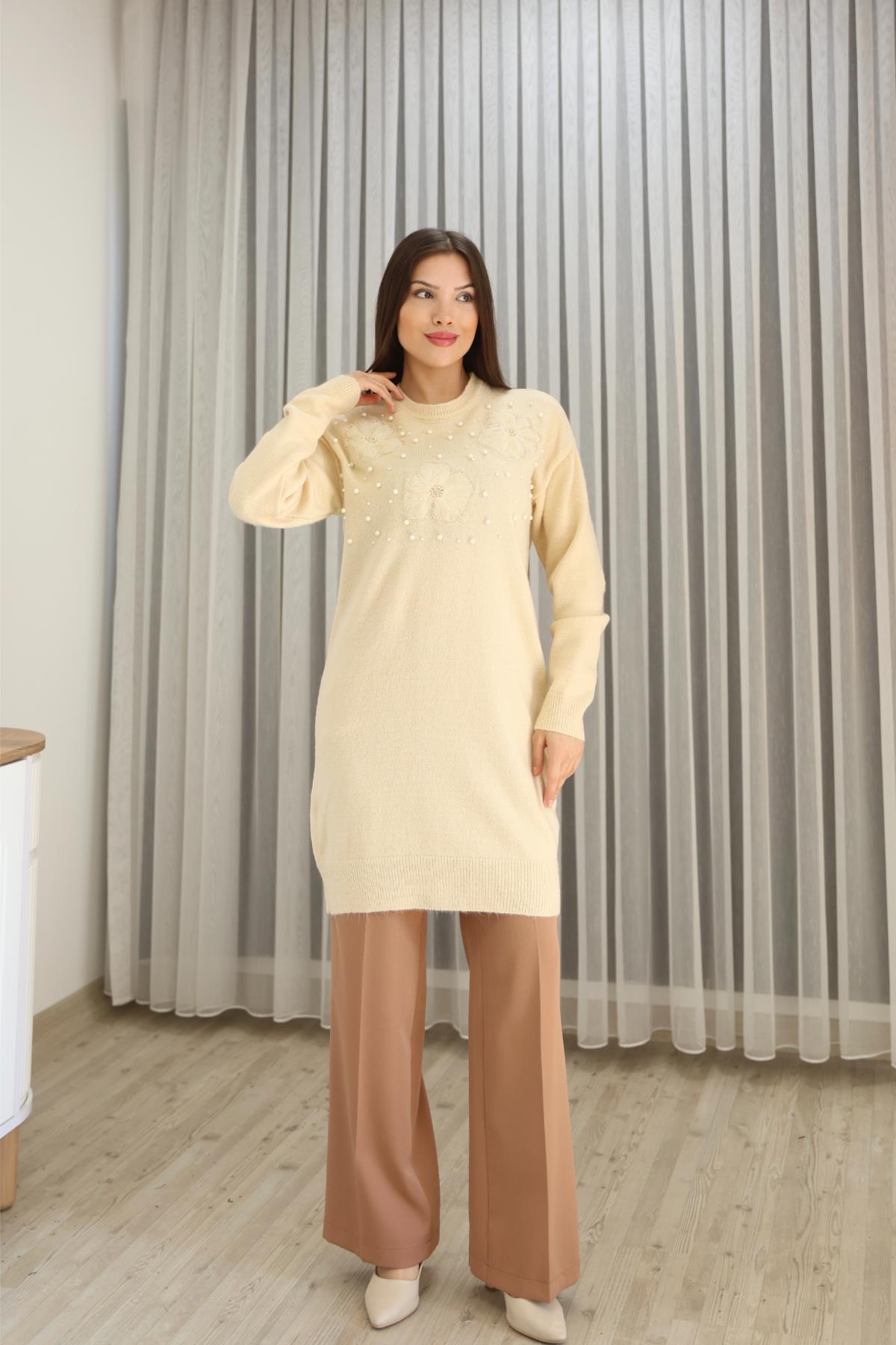 Papatya Aksesuarlı Yumoş Tunik