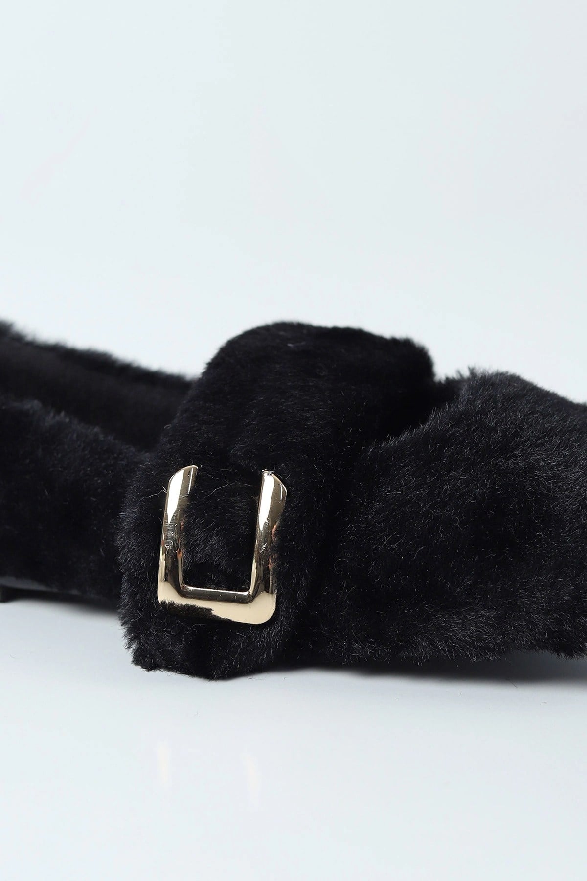 Peluş Toka Detaylı Kadın Ev Babeti