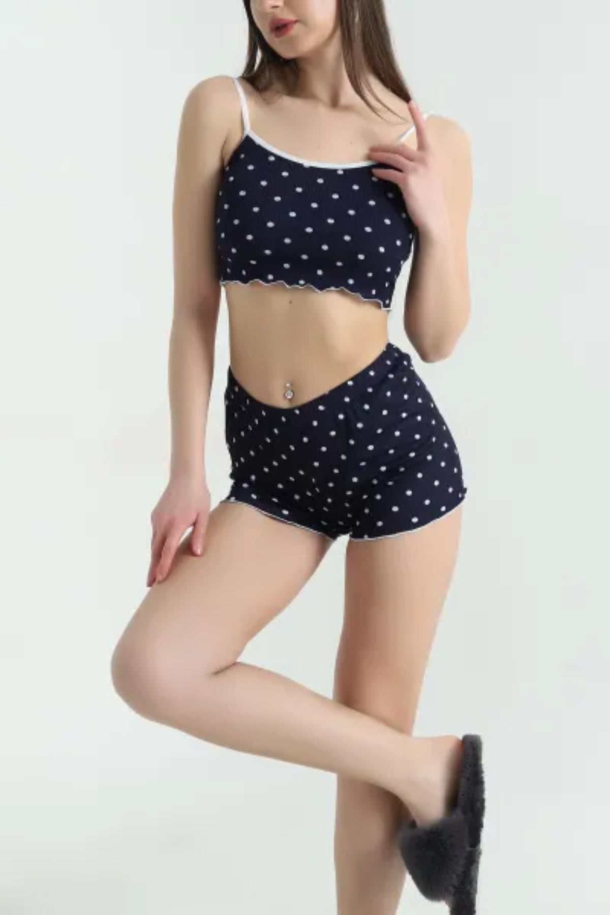 Puantiyeli Şortlu Pijama Takımı