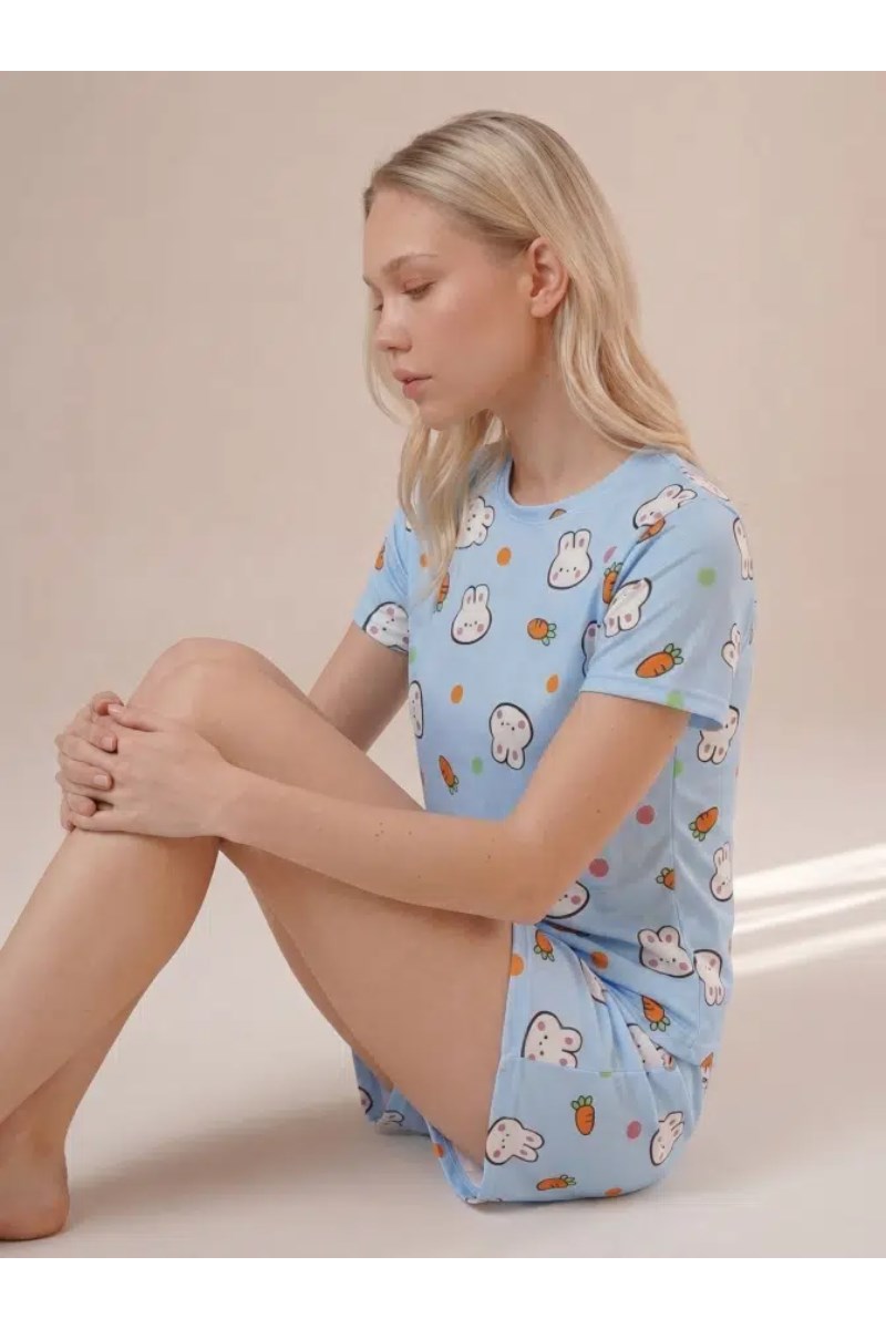 Tavşan ve Havuç Desenli Tshirt Şort Pijama Takımı