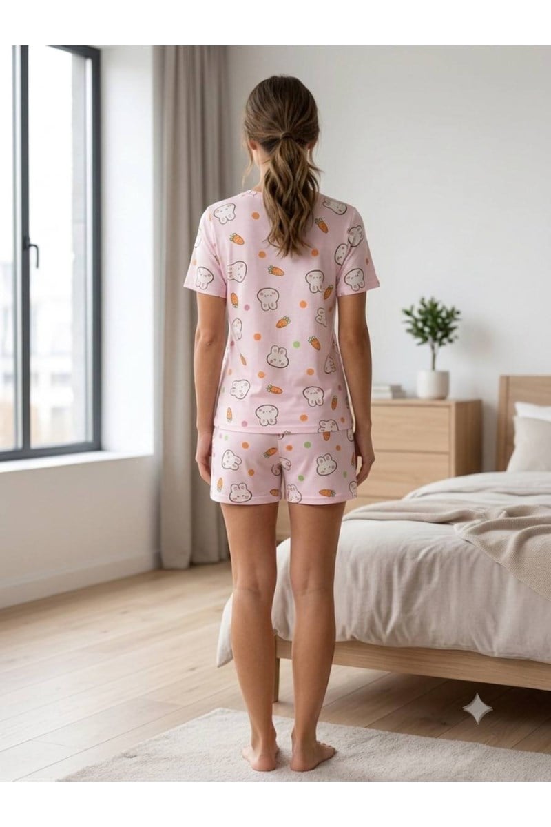 Tavşan ve Havuç Desenli Tshirt Şort Pijama Takımı