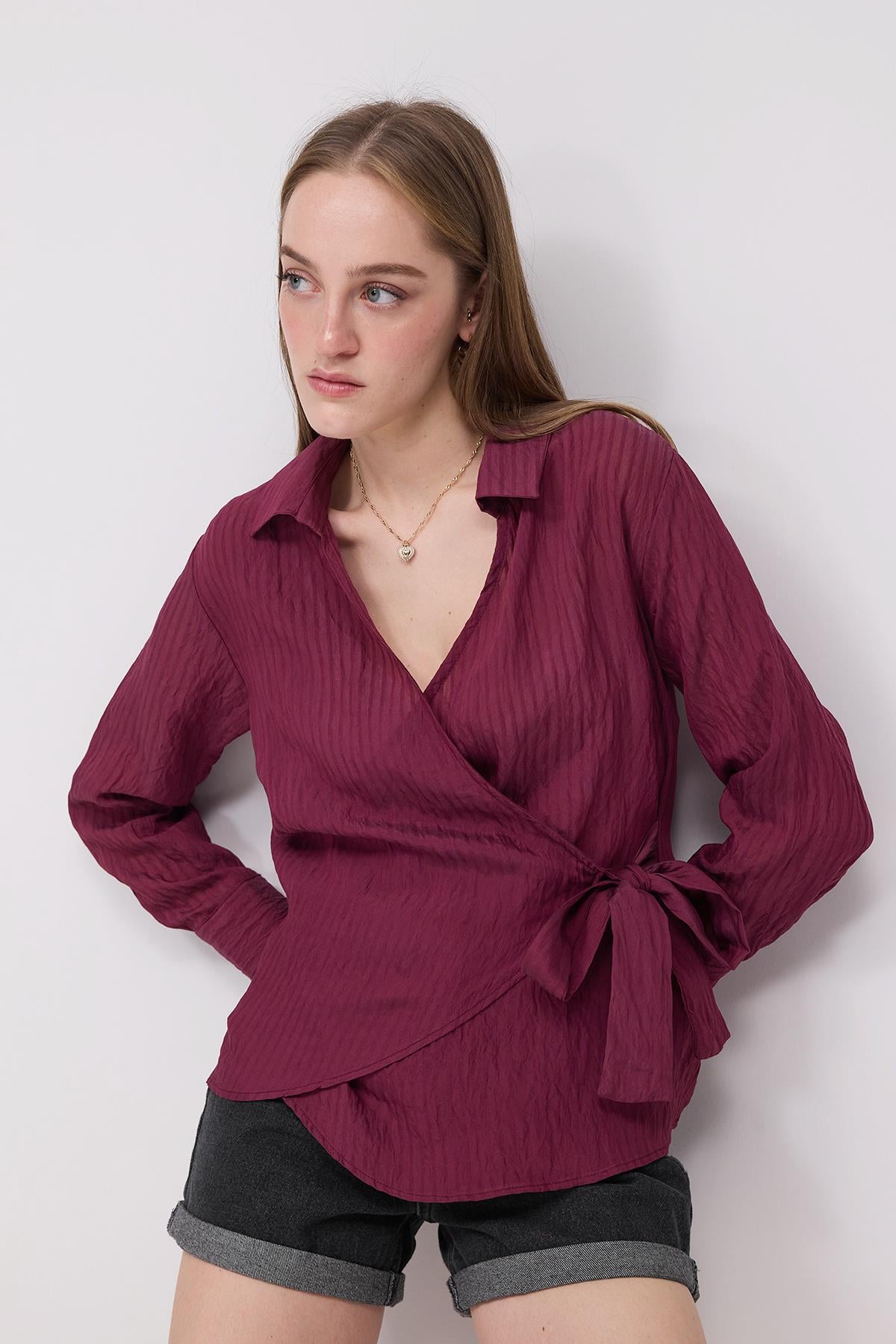 Yandan Bağlamalı Çizgili Bluz