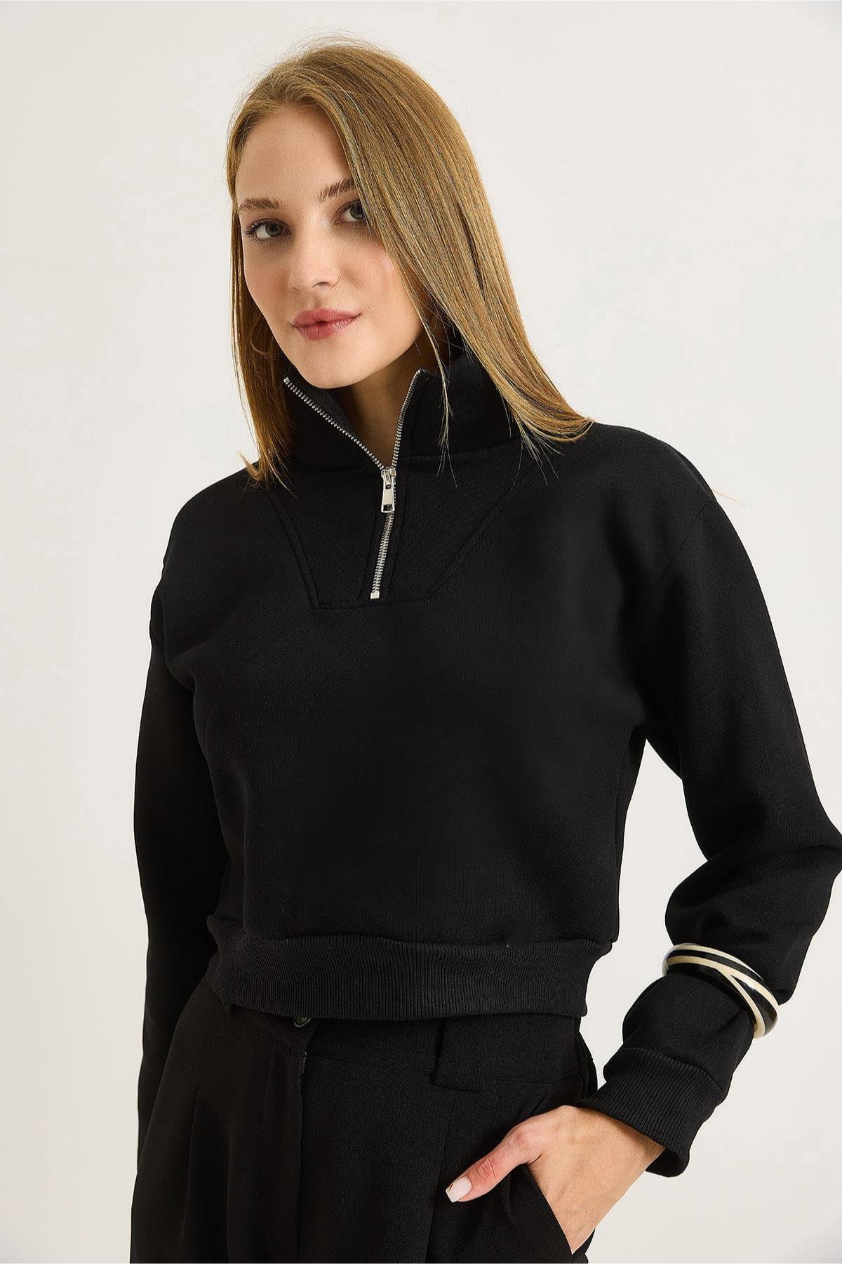 Yarım Fermuar Dik Yaka Sweat