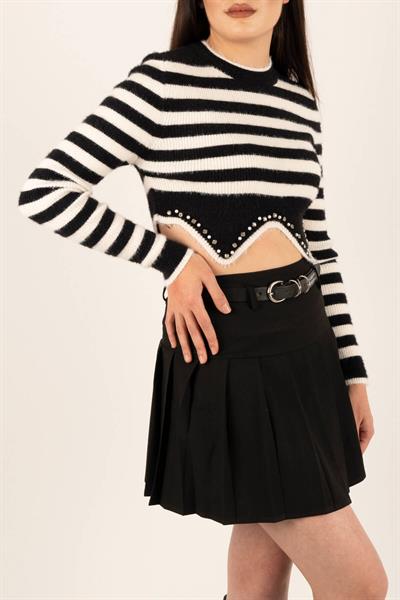 Altı Taşlı Çizgili Crop Kazak