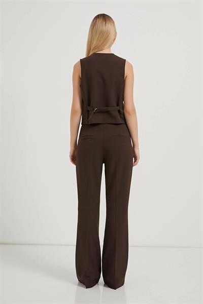 Arkadan Bağlamalı Düğmeli Yelek