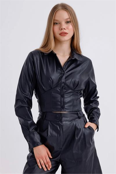 Arkası Bağlamalı Deri Gömlek