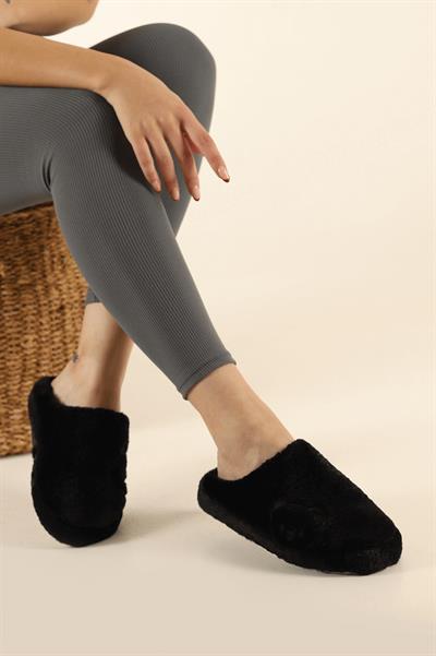 Ayıcık Baskılı Peluş Kadın Ev Terliği