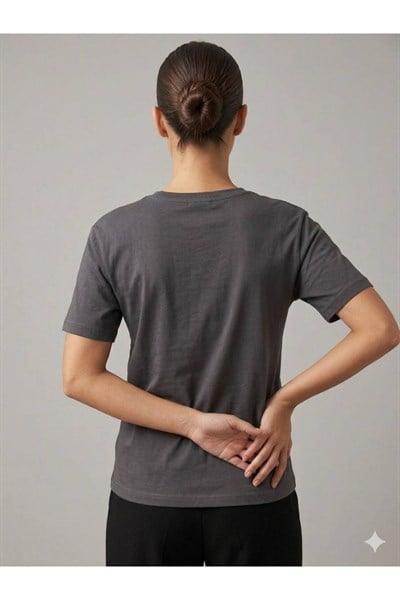 Cebi Taş Detaylı Tshirt