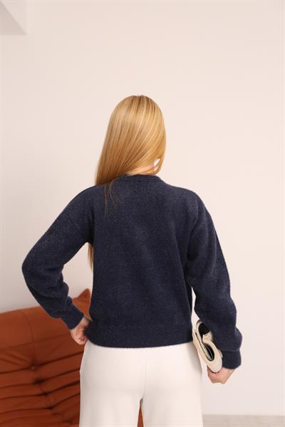 Çiçek Düğmeli Sakal Hırka